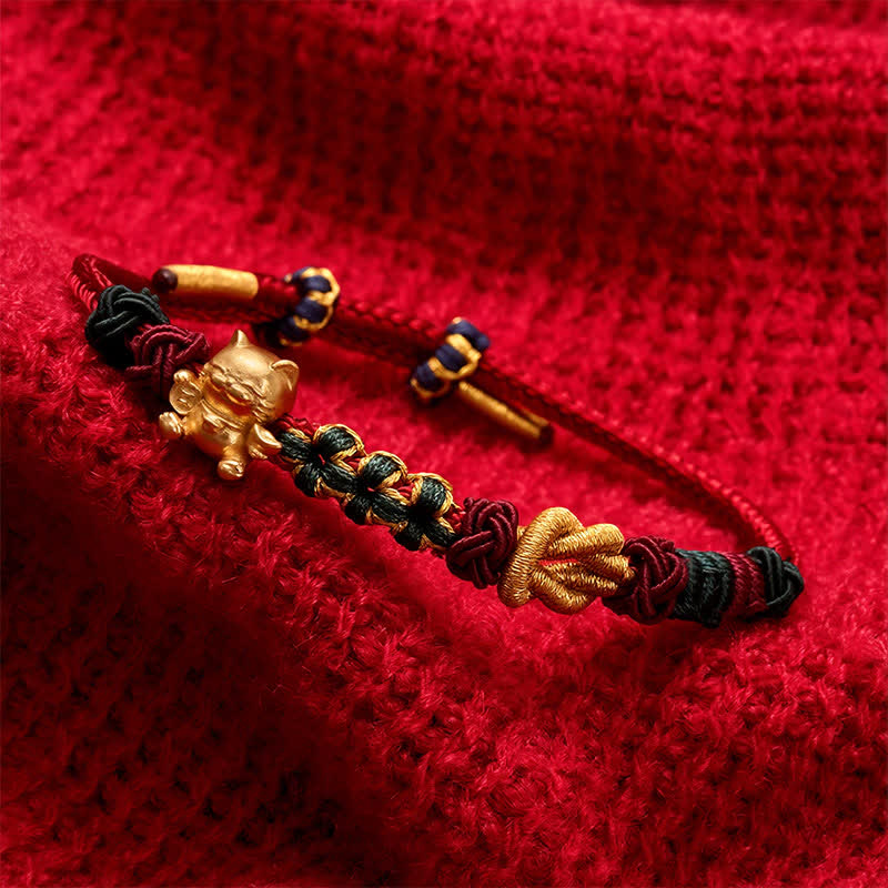 Buddha Stones Pulsera de protección con hilo rojo tejido a mano con el símbolo del gato de la suerte. - image 9