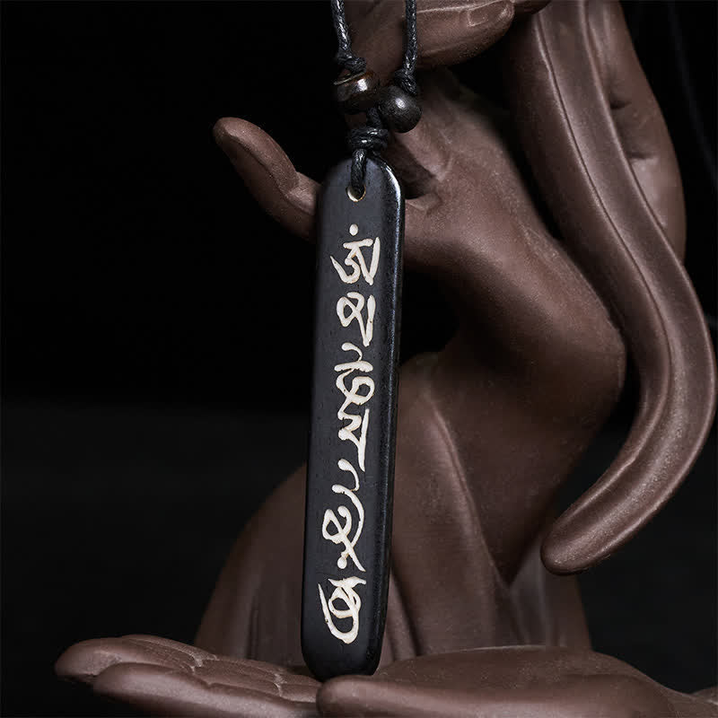 Buddha Stones Collar con colgante de la paz Om Mani Padme Hum de cuentas de hueso talladas a mano - image 1