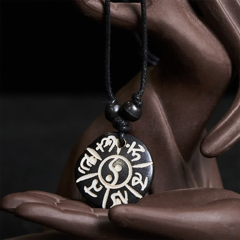 Buddha Stones Collar de protección Yin Yang con cuentas de hueso talladas a mano Om Mani Padme Hum - image 1