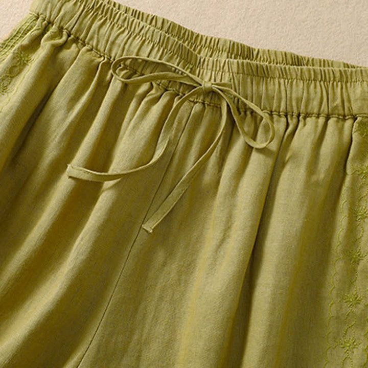 Pantalones cortos de mujer con cordón ajustable, bolsillos y estampado floral informal de Buddha Stones. - image 16