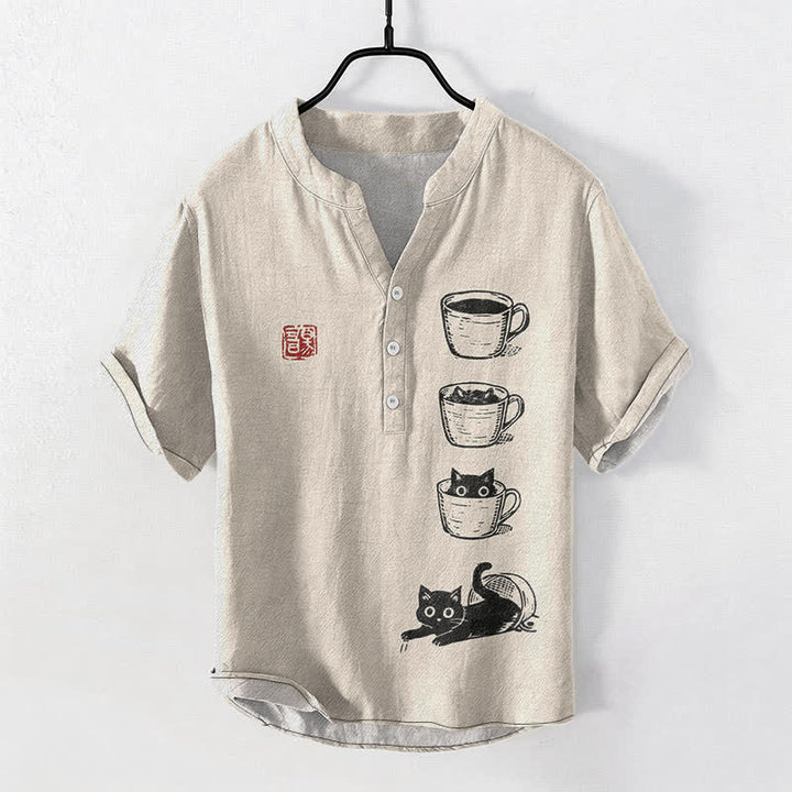 Buddha Stones Camisa de manga corta con medio botón y estampado de gatos y tazas apiladas para hombre, de algodón. - Beige - US/UK/AU50, EU60 (5XL) - image 0