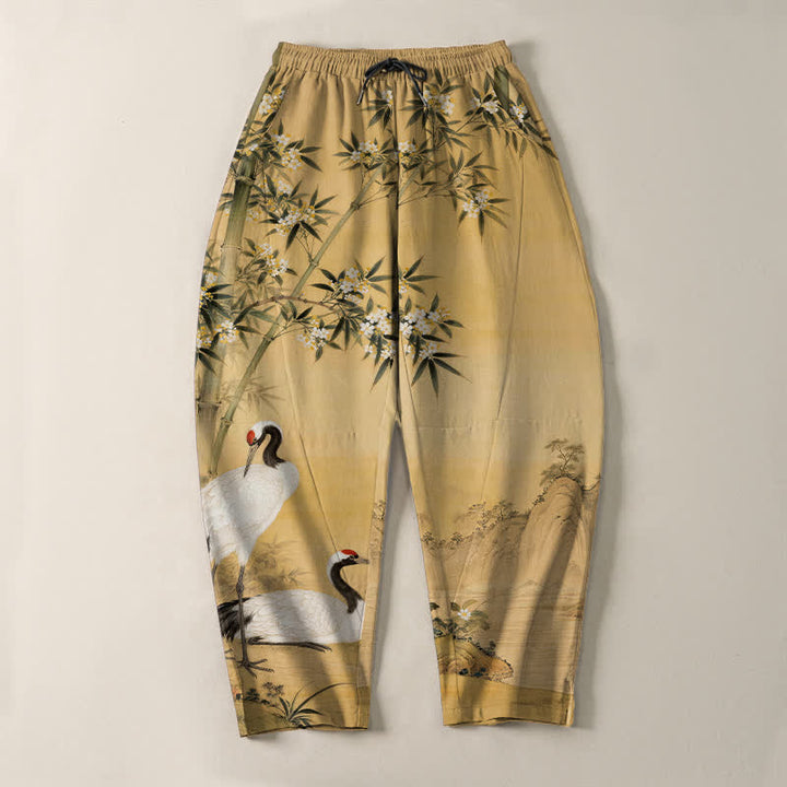 Buddha Stones Pantalones de hombre de algodón puro con estampado de paisaje de grullas y bambú, cordón ajustable y corte cónico con bolsillos. - image 2