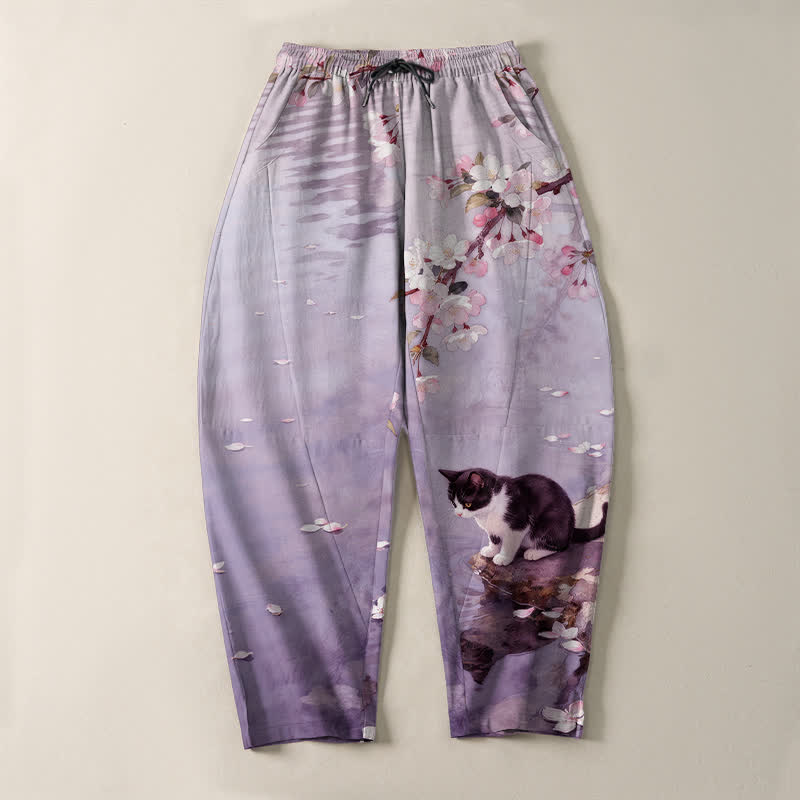 Buddha Stones Pantalones de hombre de algodón puro con estampado de reflejo de agua de gato Sakura, cordón ajustable y corte cónico con bolsillos. - image 13