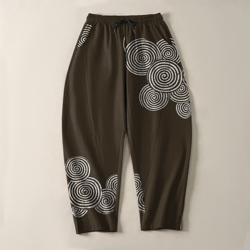 Buddha Stones Pantalones de hombre de algodón puro con estampado espiral concéntrico, cordón ajustable y bolsillos. - image 9