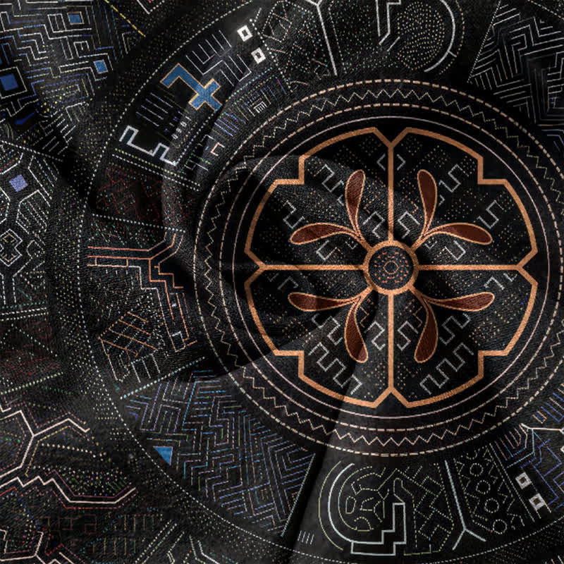 Buddha Stones Camisa de manga corta con medio botón y estampado tribal de mandala para hombre, de algodón. - image 4