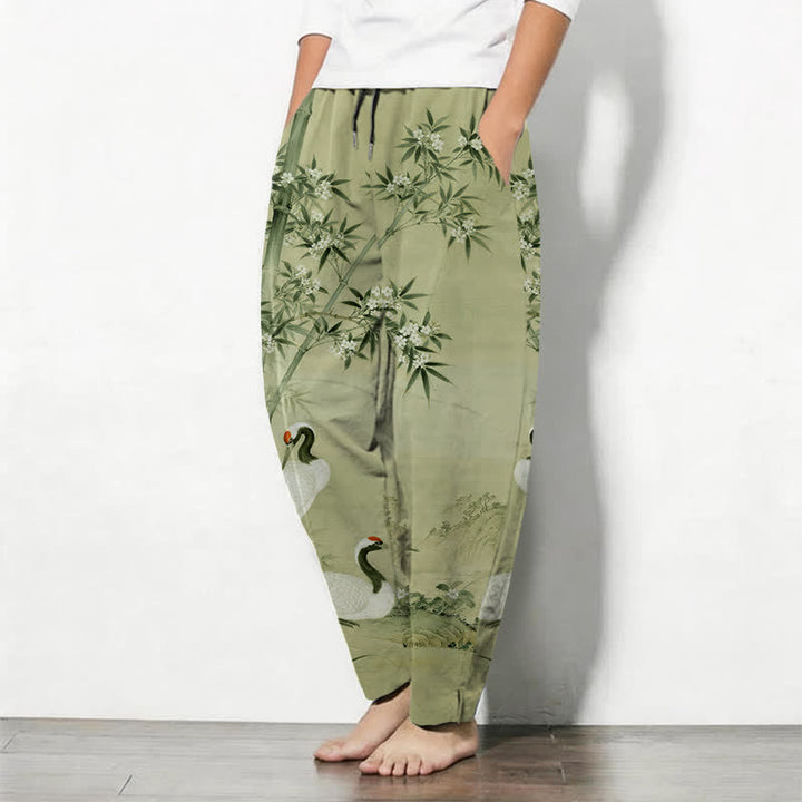 Buddha Stones Pantalones de hombre de algodón puro con estampado de paisaje de grullas y bambú, cordón ajustable y corte cónico con bolsillos. - image 12