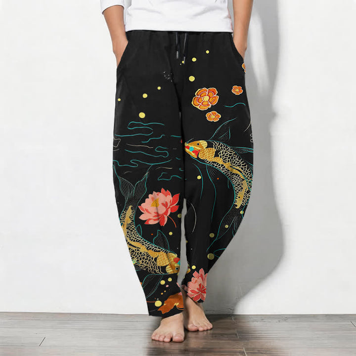 Buddha Stones Pantalones de hombre de algodón puro con estampado de olas de loto y carpa dorada, cordón ajustable y corte cónico, con bolsillos. - Negro - US/UK/AU50, EU60 (5XL) - image 0