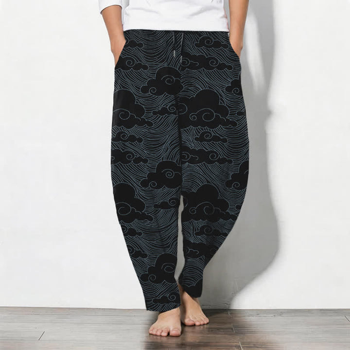 Buddha Stones Pantalones de hombre de algodón puro con estampado de nubes y olas japonesas, con cordón ajustable y corte cónico, bolsillos. - Negro - US/UK/AU50, EU60 (5XL) - image 0