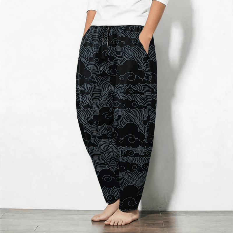 Buddha Stones Pantalones de hombre de algodón puro con estampado de nubes y olas japonesas, con cordón ajustable y corte cónico, bolsillos. - image 1