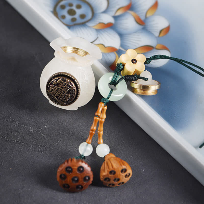 Buddha Stones Llaveros con borla de vaina de loto de madera de durazno para atraer la riqueza y la buena fortuna. - image 3
