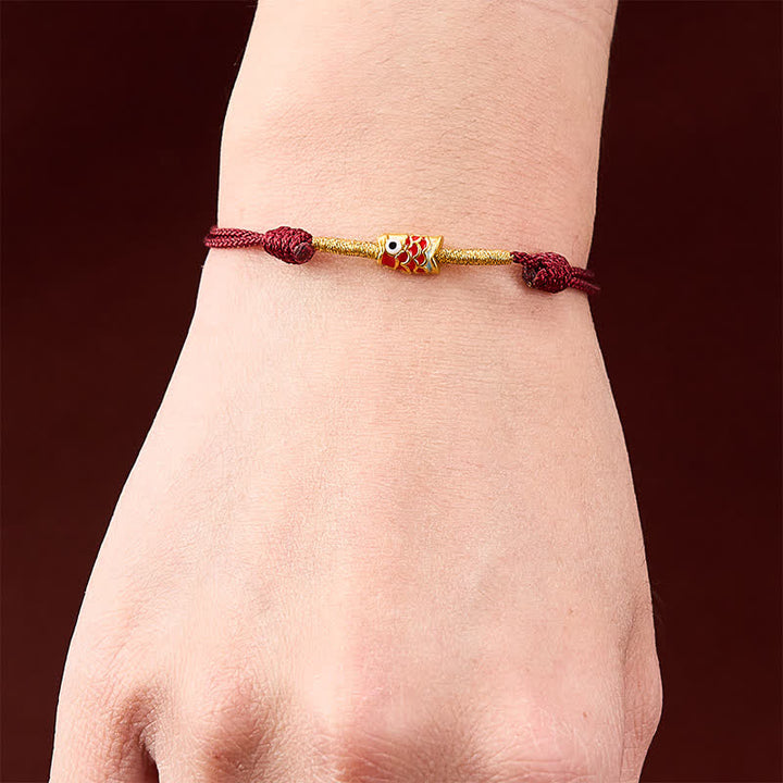 Buddha Stones Pulsera de hilo rojo tejida a mano con diseño de pez koi y suerte - image 4