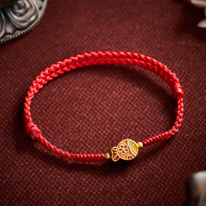 Buddha Stones Pulsera de cuerda roja tejida a mano con flores y peces koi para la buena suerte - Rojo (Circunferencia de la muñeca: 5,9–8,3 pulgadas / 15–21 cm) - image 0