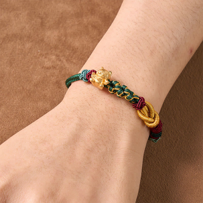 Buddha Stones Pulsera de protección con hilo rojo tejido a mano con el símbolo del gato de la suerte. - image 3