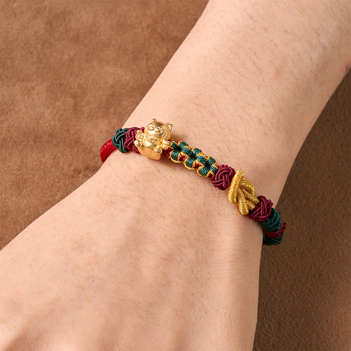 Buddha Stones Pulsera de protección con hilo rojo tejido a mano con el símbolo del gato de la suerte. - image 10