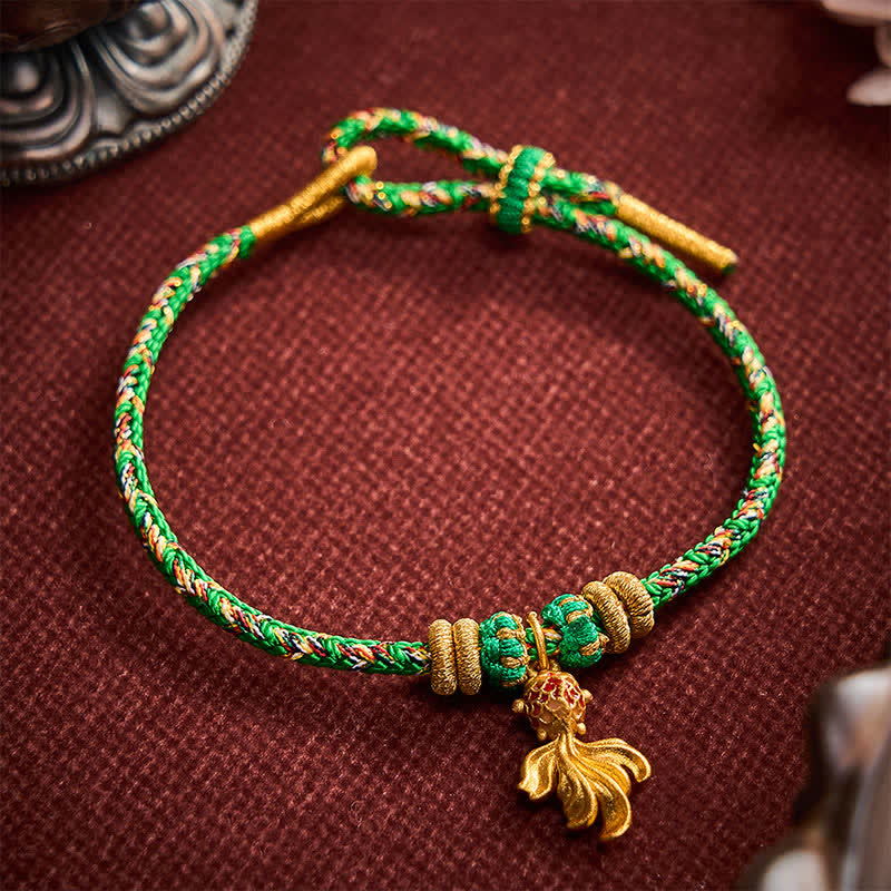 Buddha Stones Pulsera de cuerda verde con diseño de pez koi rojo tejido a mano para la buena suerte - Verde (circunferencia de la muñeca: 15-19 cm) - image 0