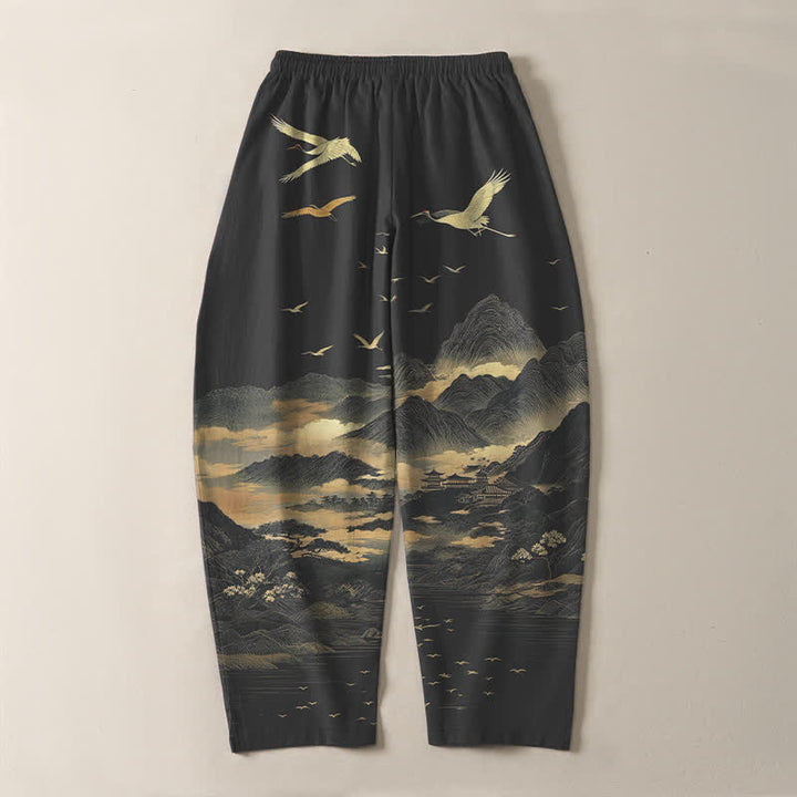 Buddha Stones Pantalones de hombre de algodón puro con estampado de grullas de montaña y cordón ajustable, corte cónico y bolsillos. - image 10