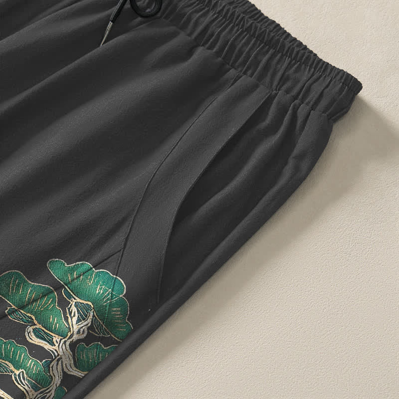 Buddha Stones Pantalones de hombre de algodón puro con estampado de nubes y pinos, corte ajustado, cordón y bolsillos. - image 4