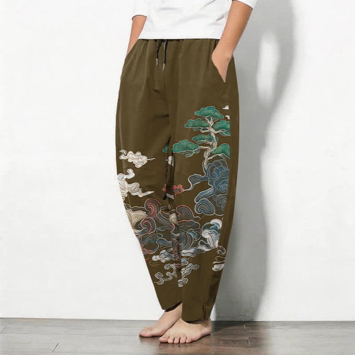 Buddha Stones Pantalones de hombre de algodón puro con estampado de nubes y pinos, corte ajustado, cordón y bolsillos. - image 12