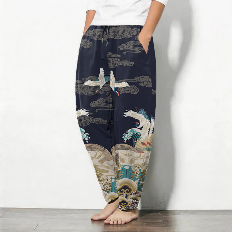 Buddha Stones Pantalones de hombre de algodón puro con estampado de nubes y grullas, corte ajustado, cordón y bolsillos. - image 1