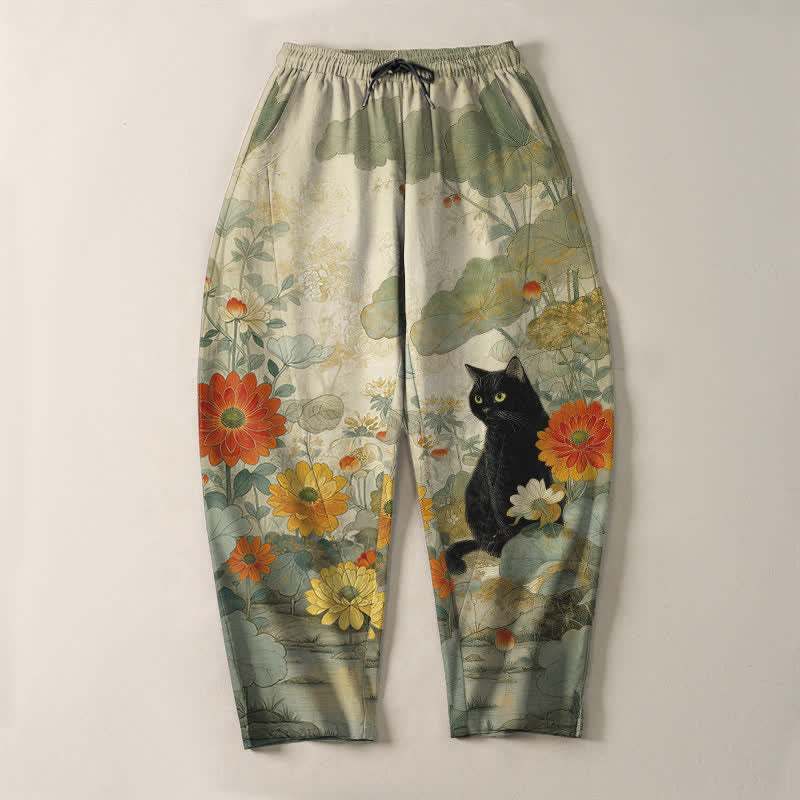 Buddha Stones Pantalones de hombre de algodón puro con estampado floral de gato negro oriental, cordón ajustable y corte cónico, con bolsillos. - image 2