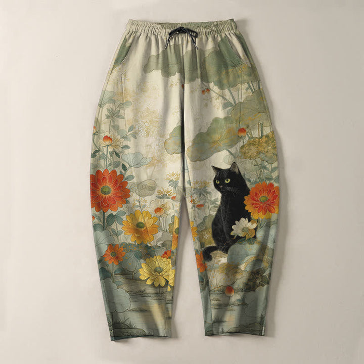 Buddha Stones Pantalones de hombre de algodón puro con estampado floral de gato negro oriental, cordón ajustable y corte cónico, con bolsillos. - image 2