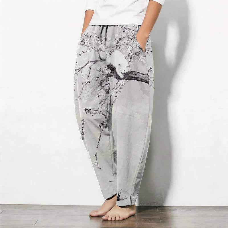Buddha Stones Pantalones de hombre de algodón puro con estampado de gato en color ciruela, cordón ajustable y corte cónico, con bolsillos. - image 1