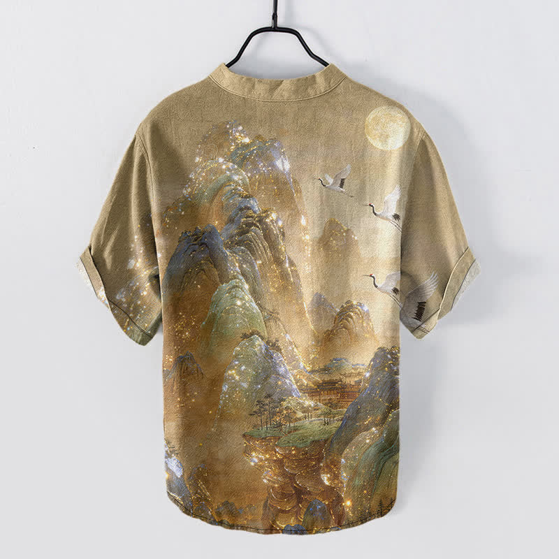 Buddha Stones Camisa de manga corta con medio botón para hombre con estampado de grulla de montaña y luna. - image 1