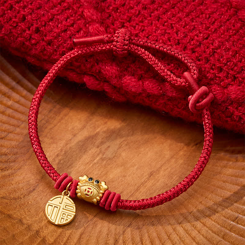 Buddha Stones Pulsera de la fortuna de hilo rojo con moneda china del carácter Fu - Rojo oscuro (circunferencia de la muñeca: 17-19 cm) - image 2