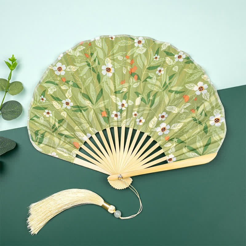 Buddha Stones Ventilador plegable con borla y estampado floral de frutas de bambú - Flores blancas con hojas verdes (borla de regalo) - image 3