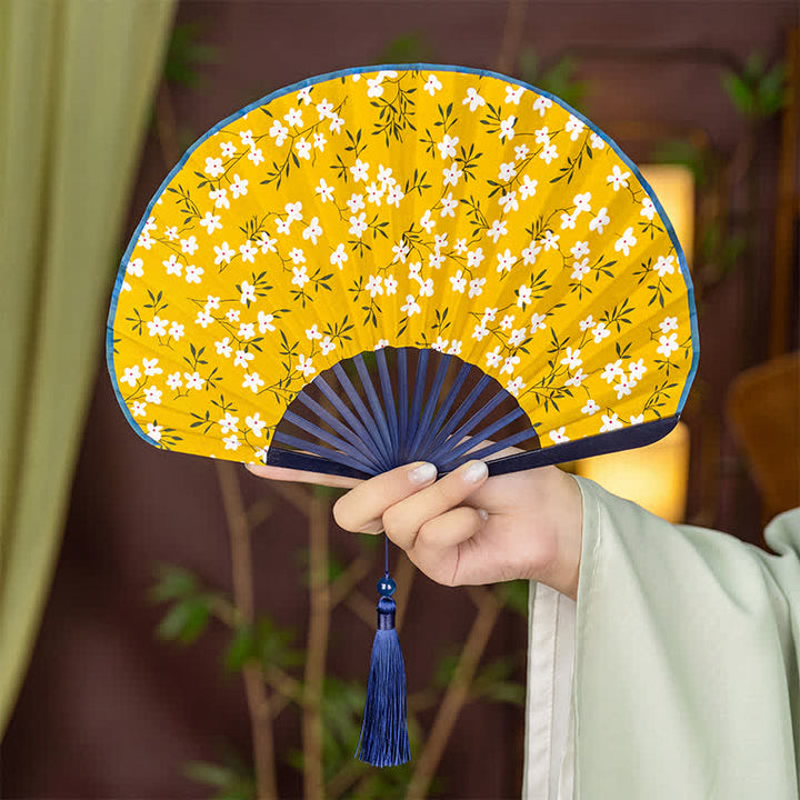 Buddha Stones Ventilador plegable con borla y estampado floral de frutas de bambú - Flores blancas (borla de cortesía) - image 11