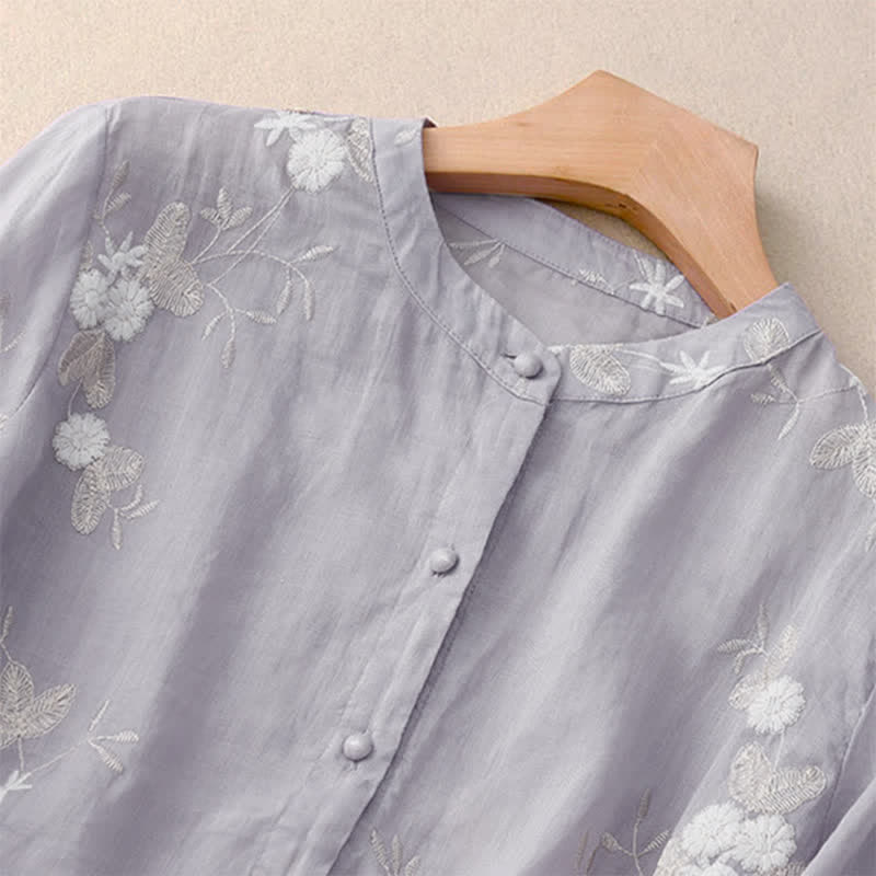 Camiseta de manga corta con cuello redondo y diseño informal de pétalos bordados con Buddha Stones para mujer. - image 1