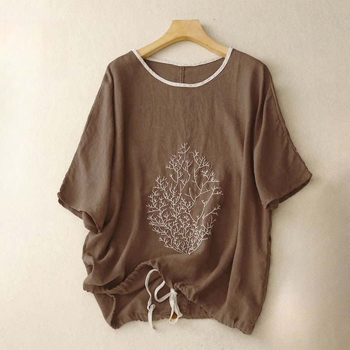 Camiseta de manga corta con cuello redondo y cordón ajustable para mujer, con bordado informal de árbol y Buddha Stones. - Marrón silla de montar - US14，UK/AU18，EU46 (2XL) - image 10