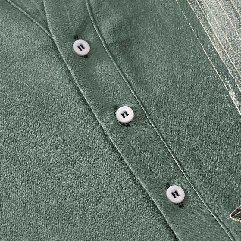 Buddha Stones Camisa de manga corta con medio botón y estampado de ondas de agua de peces koi para hombre, de algodón. - image 3