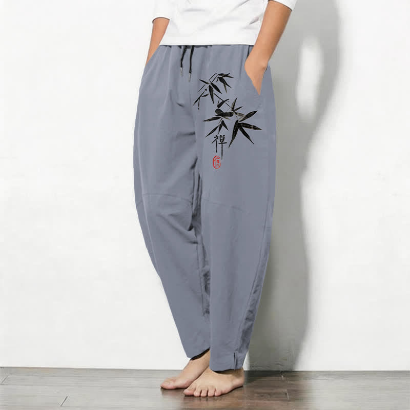 Buddha Stones Pantalones de hombre de algodón puro con estampado de hojas de bambú Zen, cordón ajustable y corte cónico, con bolsillos. - image 1