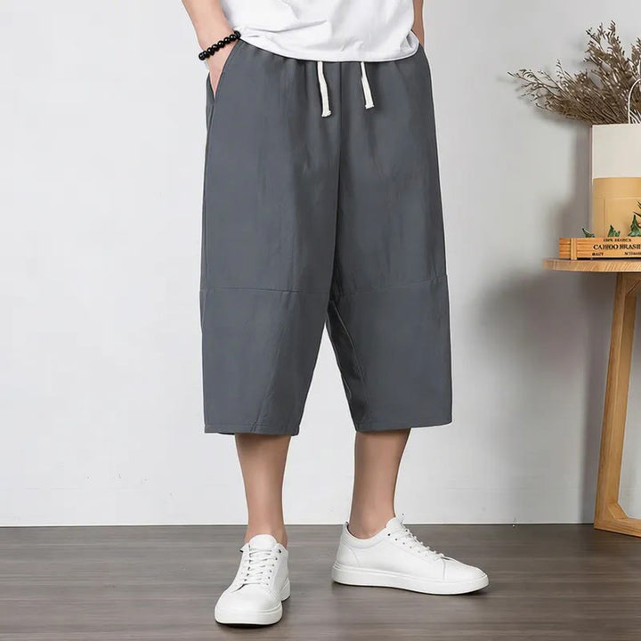 Buddha Stones Pantalones capri lisos de algodón y lino para hombre con cordón ajustable y bolsillos. - image 1