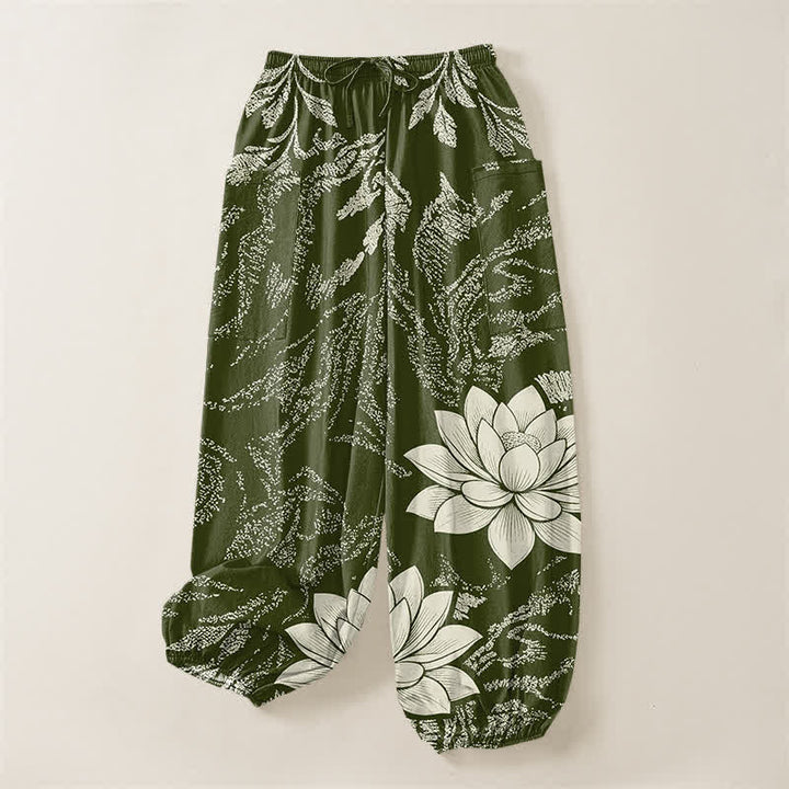 Buddha Stones Pantalones harem de algodón con estampado botánico de loto y color oliva para mujer, con cintura elástica y bolsillos laterales. - image 3