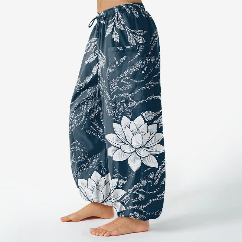 Buddha Stones Pantalones harem de algodón con estampado botánico de loto y color oliva para mujer, con cintura elástica y bolsillos laterales. - image 11
