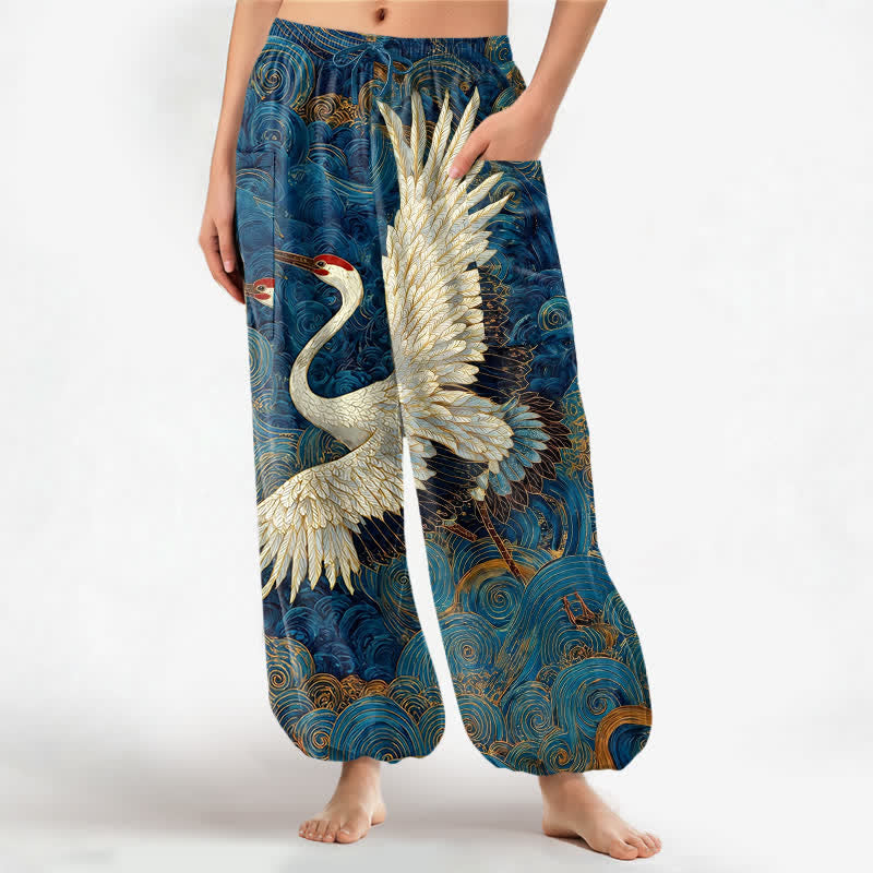 Buddha Stones Pantalones harem de algodón con estampado de grulla dorada y olas, cintura elástica y bolsillos laterales para mujer. - Azul medio - US16，UK/AU20，EU48 (3XL) - image 0