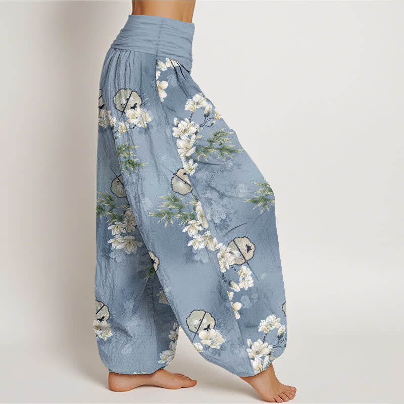 Buddha Stones Pantalones harem de mujer con cintura elástica y estampado de hojas blancas de Cotton Fans - image 1