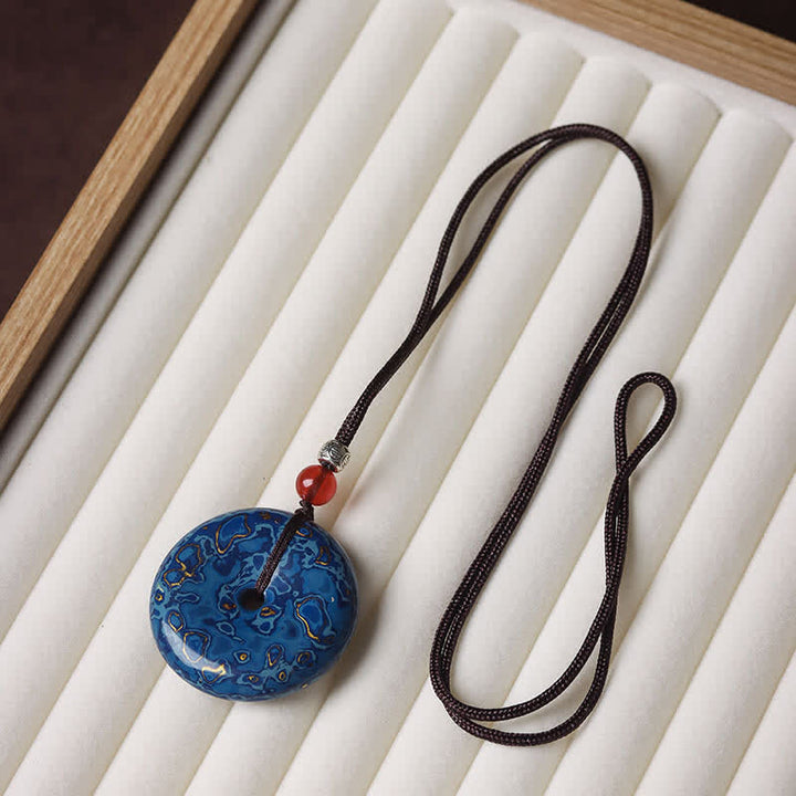Buddha Stones Collar con colgante de cordón trenzado con hebilla de la paz - Esquema de color azul con patrón aleatorio - image 1