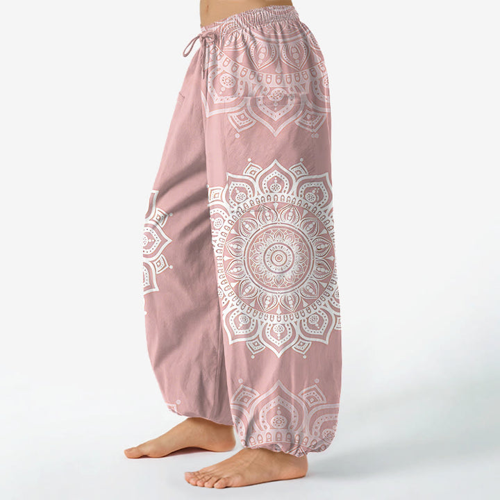 Buddha Stones Pantalones harem de algodón estilo boho con estampado de mandala blanco y cintura elástica para mujer, con bolsillos laterales. - image 1