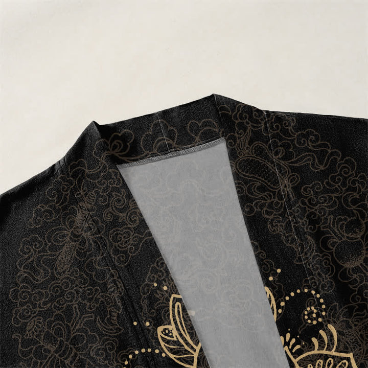 Buddha Stones Kimono de hombre de algodón con estampado floral simétrico tipo mandala y frente abierto. - image 3