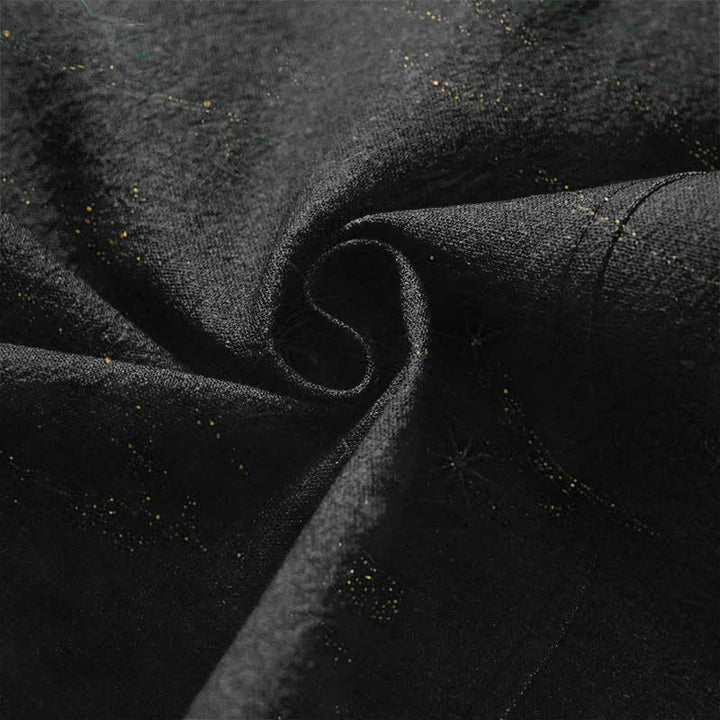 Buddha Stones Kimono de hombre con frente abierto, estampado de grulla dorada y ondas, de algodón. - image 5