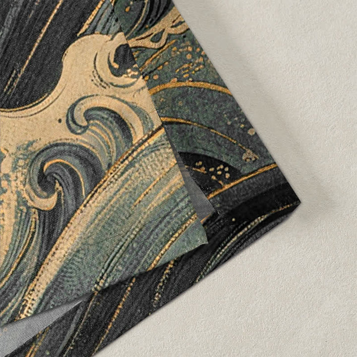 Buddha Stones Kimono de hombre con frente abierto, estampado de grulla dorada y ondas, de algodón. - image 4