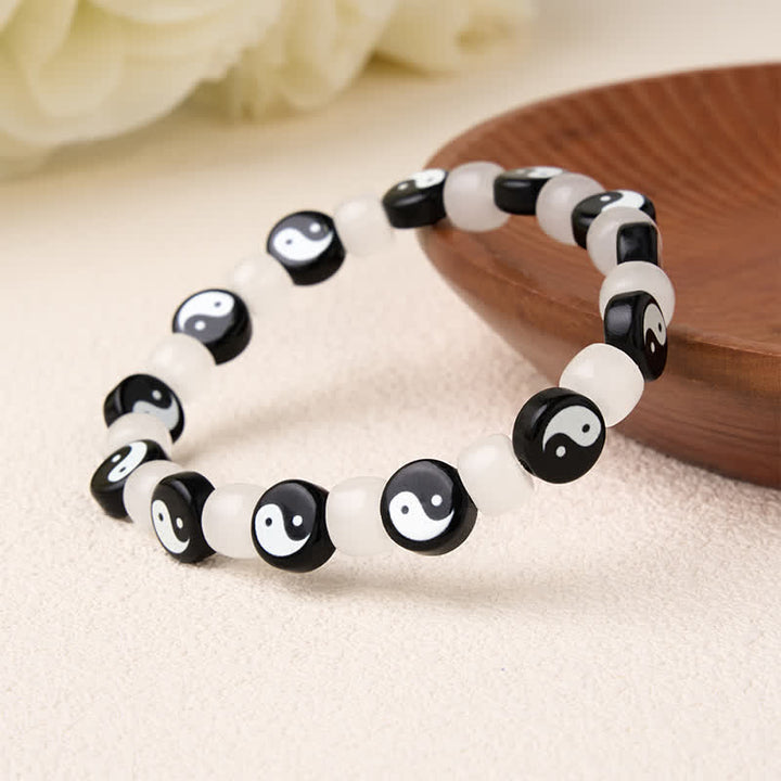 Buddha Stones Pulsera de equilibrio de cuentas blancas y negras Yin Yang de Liuli - image 3