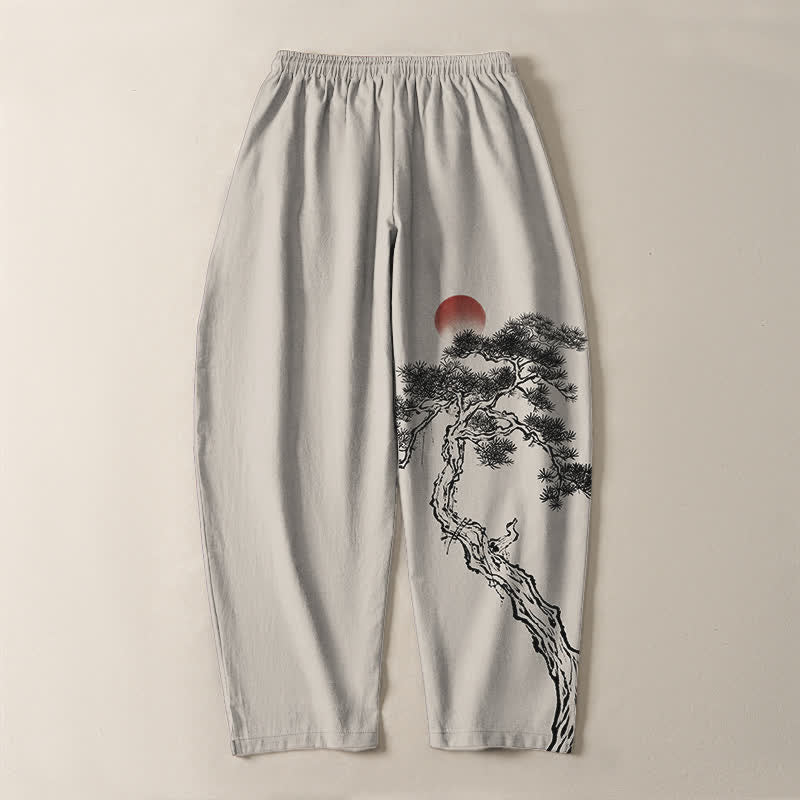 Buddha Stones Pantalones de hombre de algodón puro con estampado de pino y sol rojo, cordón ajustable y bolsillos. - image 3