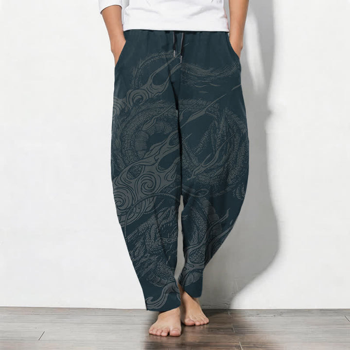 Buddha Stones Pantalones de hombre de algodón puro con estampado de ondas de dragón místico, cordón ajustable y corte cónico, con bolsillos. - Gris pizarra oscuro - US/UK/AU50, EU60 (5XL) - image 7
