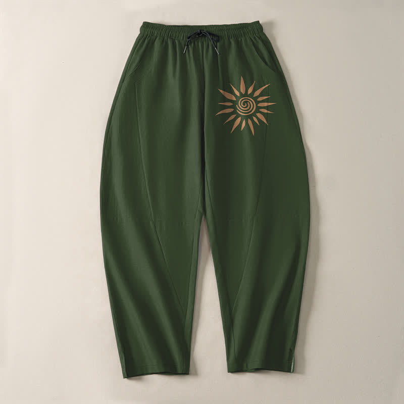Buddha Stones Pantalones de hombre de algodón puro con estampado de espiral solar, cordón ajustable y corte cónico, con bolsillos. - image 13