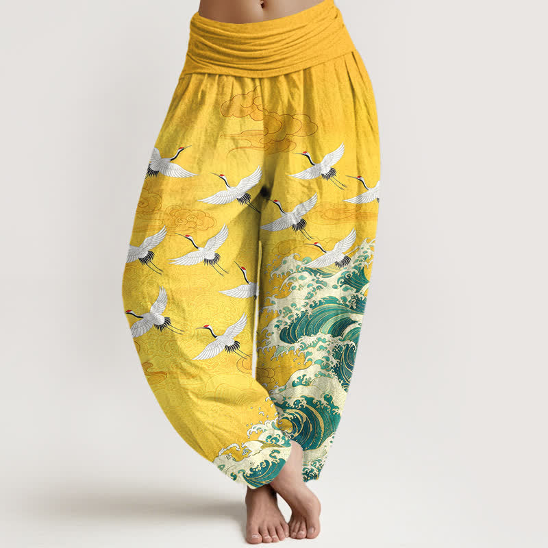 Buddha Stones Pantalones harem de mujer con cintura elástica y estampado de grullas y olas marinas en color blanco algodón. - Oro - US16，UK/AU20，EU48 (3XL) - image 0