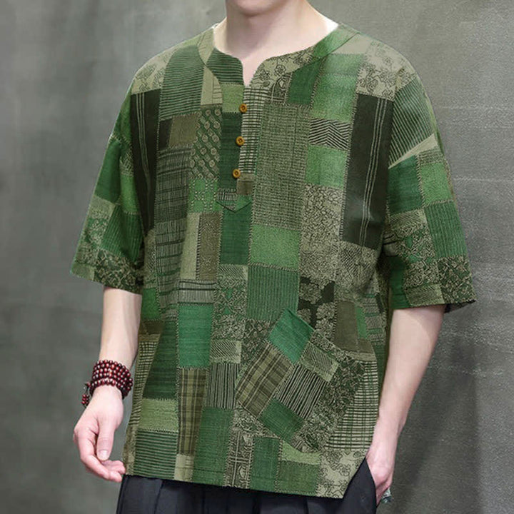 Buddha Stones Camisas de manga corta para hombre con diseño de patchwork a cuadros, estilo bohemio informal de verano y bolsillo de parche. - image 6